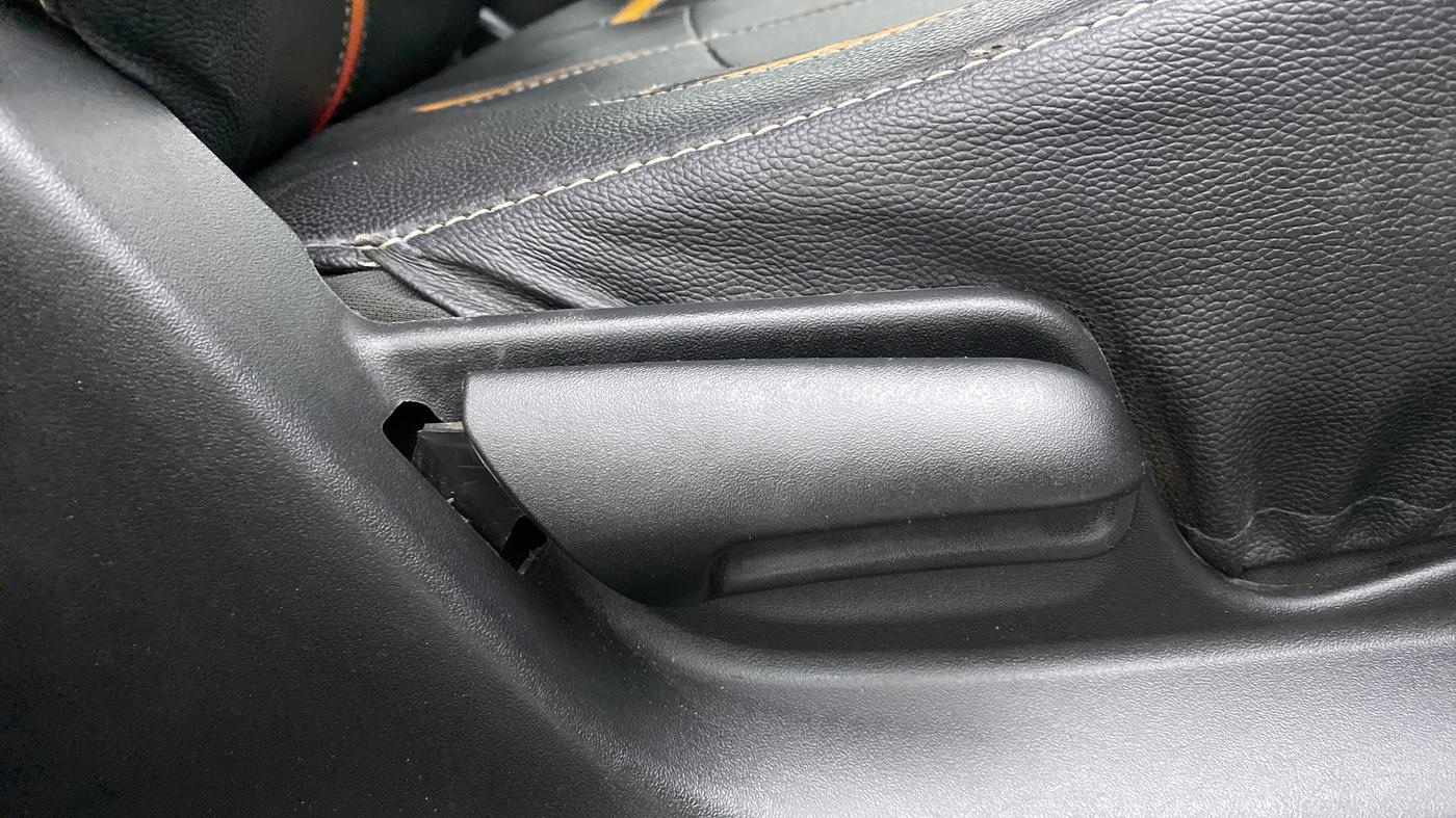 2017 Maruti Swift VXI, Petrol, Manual, 52,616 km, Driver Side Adjustment Panel
