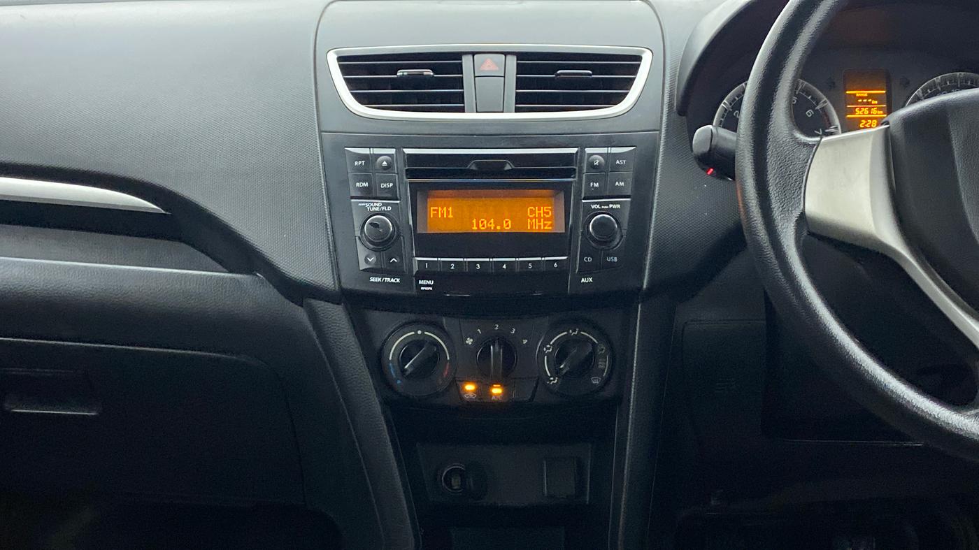 2017 Maruti Swift VXI, Petrol, Manual, 52,616 km, Air Conditioner