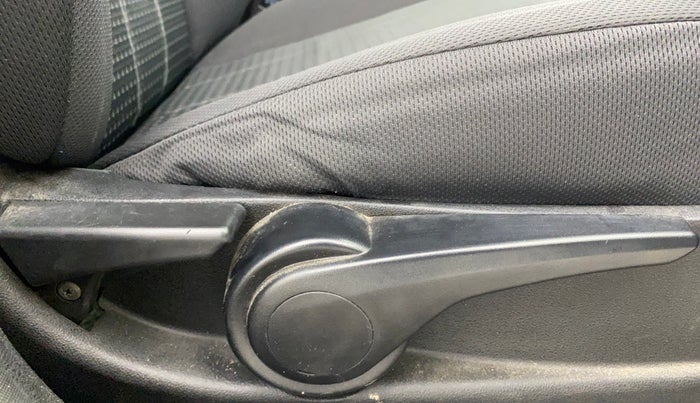 2018 Tata Tiago XZ PETROL, Petrol, Manual, 90,759 km, Driver Side Adjustment Panel