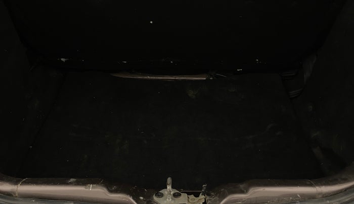 2018 Tata Tiago XZ PETROL, Petrol, Manual, 90,759 km, Boot Inside