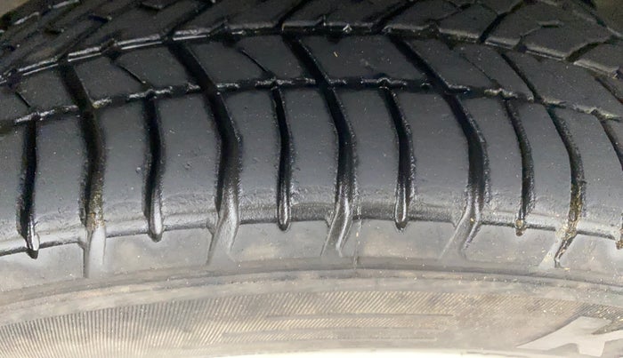 2018 Tata Tiago XZ PETROL, Petrol, Manual, 90,759 km, Right Front Tyre Tread