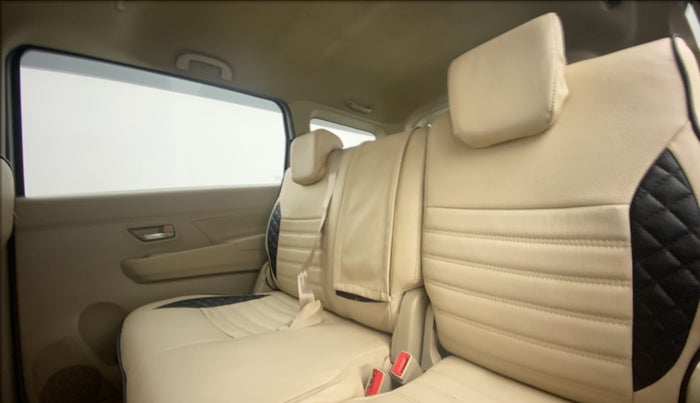 2021 Maruti Ertiga VXI SHVS, Petrol, Manual, 44,478 km, Right Side Rear Door Cabin