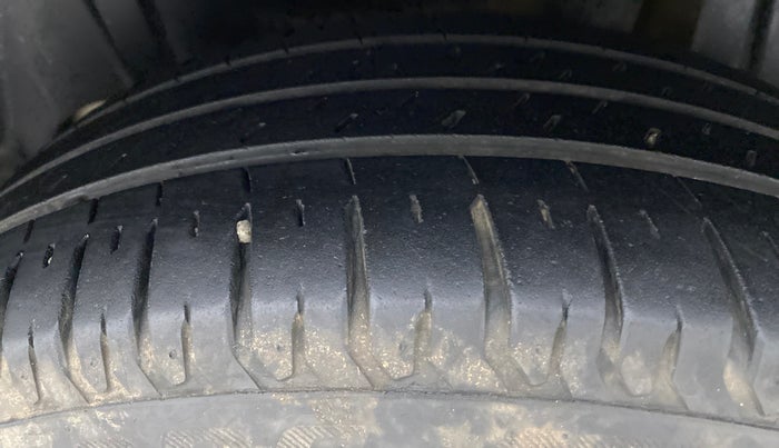 2021 Maruti Ertiga VXI SHVS, Petrol, Manual, 44,478 km, Left Rear Tyre Tread