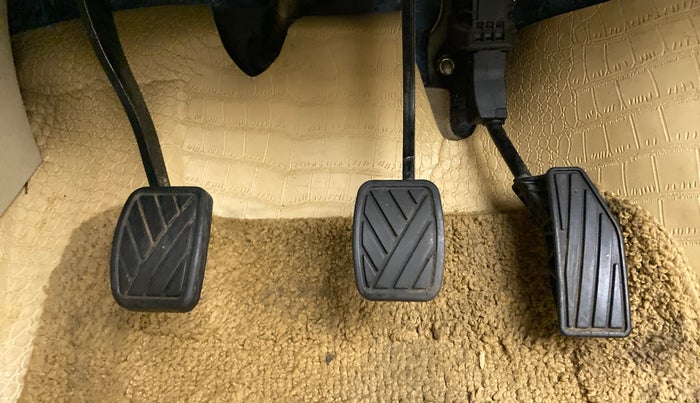 2021 Maruti Ertiga VXI SHVS, Petrol, Manual, 44,478 km, Pedals