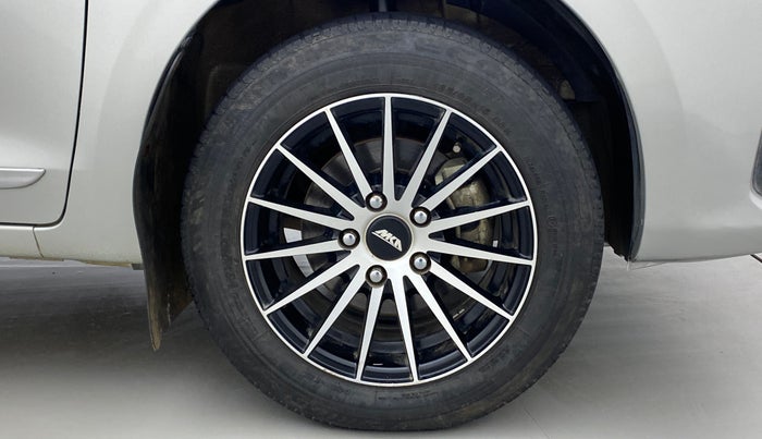 2021 Maruti Ertiga VXI SHVS, Petrol, Manual, 44,478 km, Right Front Wheel