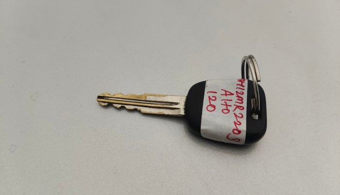 2016 Maruti Alto K10 VXI, Petrol, Manual, 77,388 km, Key Close Up