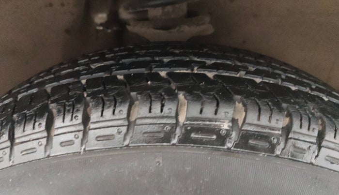 2016 Maruti Alto K10 VXI, Petrol, Manual, 77,388 km, Right Front Tyre Tread
