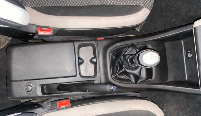2020 Renault TRIBER RXZ, Petrol, Manual, 61,722 km, Gear Lever