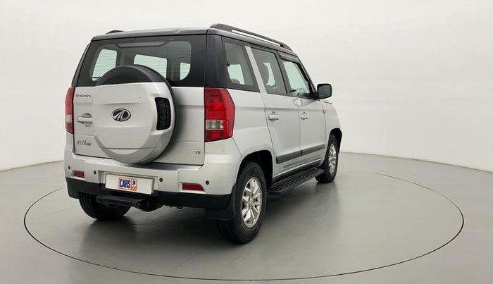 2018 Mahindra TUV300 T8 DUAL TONE, Diesel, Manual, 43,472 km, Right Back Diagonal