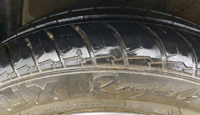 2021 Hyundai AURA SX 1.2, Petrol, Manual, 1,16,017 km, Right Rear Tyre Tread