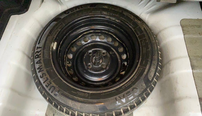 2021 Hyundai AURA SX 1.2, Petrol, Manual, 1,16,017 km, Spare Tyre