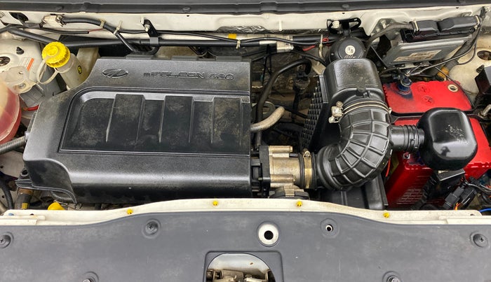 2017 Mahindra KUV 100 NXT K4+ 6S, Petrol, Manual, 40,676 km, Open Bonet
