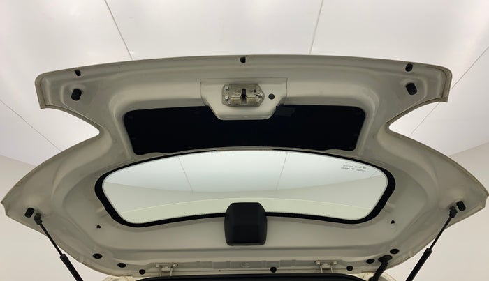 2017 Mahindra KUV 100 NXT K4+ 6S, Petrol, Manual, 40,676 km, Boot Door Open