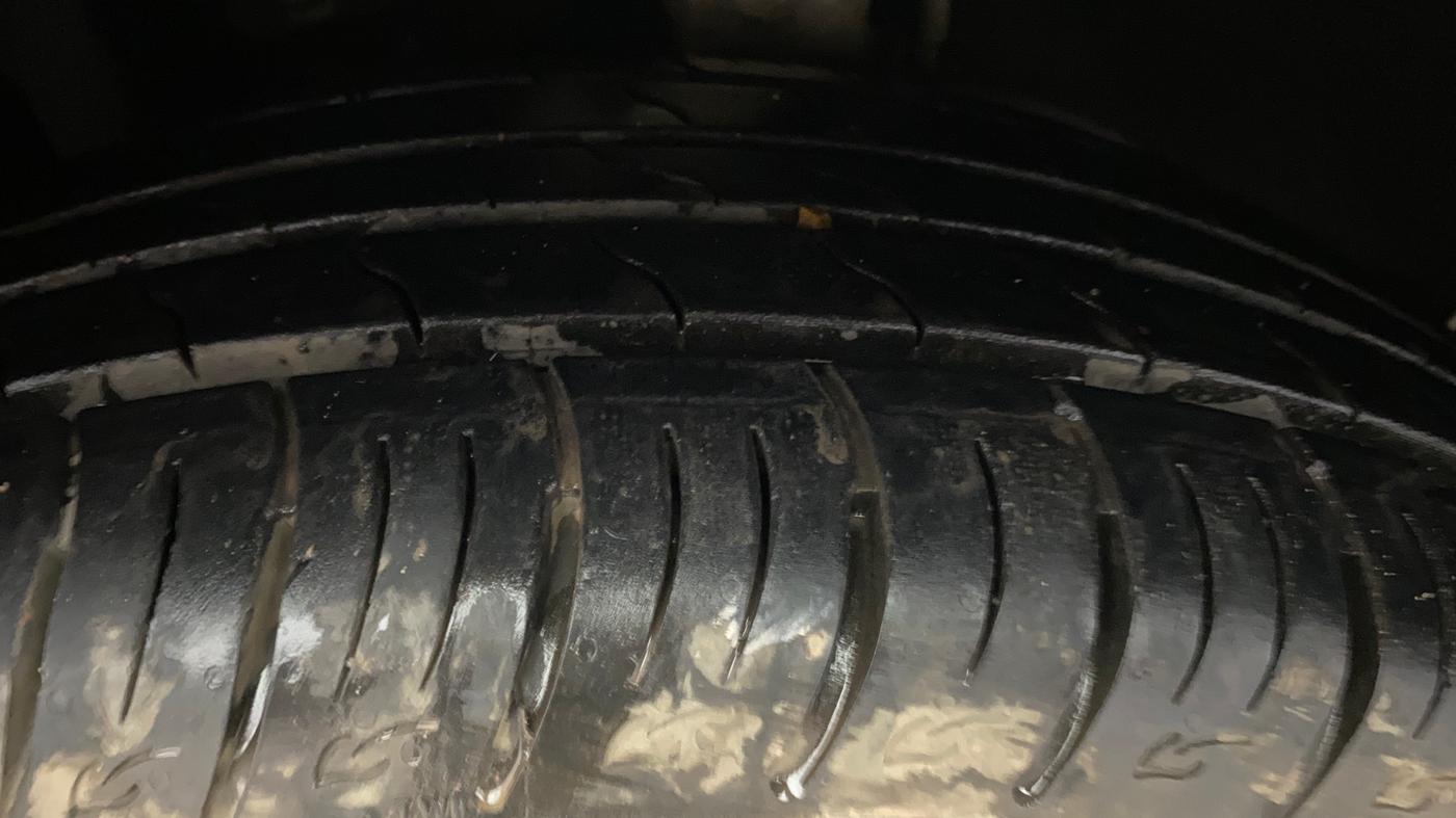 2019 Mahindra MARAZZO M4 7 STR, Diesel, Manual, 35,045 km, Left Front Tyre Tread