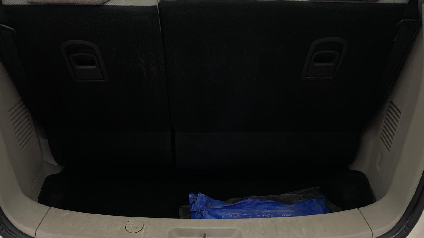 2019 Mahindra MARAZZO M4 7 STR, Diesel, Manual, 35,045 km, Boot Inside