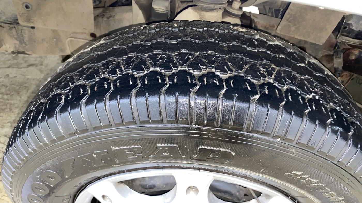 2017 Mahindra Bolero POWER PLUS SLX, Diesel, Manual, 65,503 km, Right Front Tyre Tread