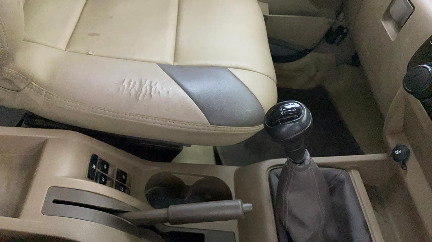 2017 Mahindra Bolero POWER PLUS SLX, Diesel, Manual, 65,503 km, Gear Lever