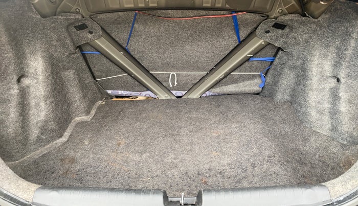 2014 Honda Amaze 1.5L I-DTEC EX, Diesel, Manual, 31,837 km, Boot Inside