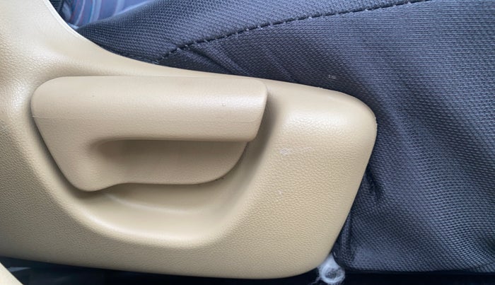 2014 Honda Amaze 1.5L I-DTEC EX, Diesel, Manual, 31,837 km, Driver Side Adjustment Panel