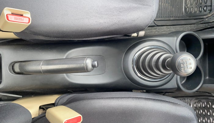 2014 Honda Amaze 1.5L I-DTEC EX, Diesel, Manual, 31,837 km, Gear Lever