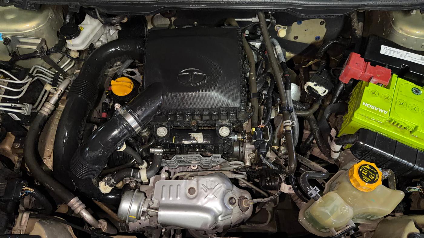 2023 Tata NEXON XZA PLUS LUX SUNROOF KAZIRANGA PETROL, Petrol, Automatic, 60,732 km, Engine View