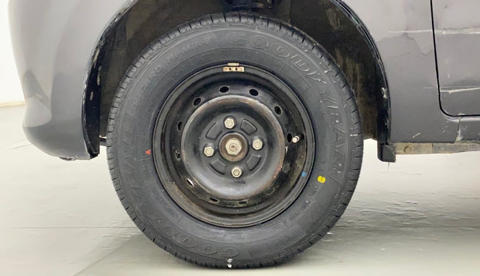 2014 Maruti Alto 800 LXI, Petrol, Manual, 21,935 km, Left Front Wheel