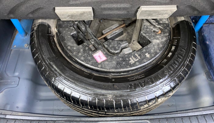 2017 Hyundai Creta SX PLUS AT 1.6 PETROL, CNG, Automatic, 1,17,634 km, Spare Tyre