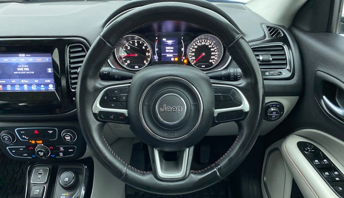 2017 Jeep Compass LIMITED (O) 2.0 DIESEL 4X4, Diesel, Manual, 61,660 km, Steering Wheel Close Up