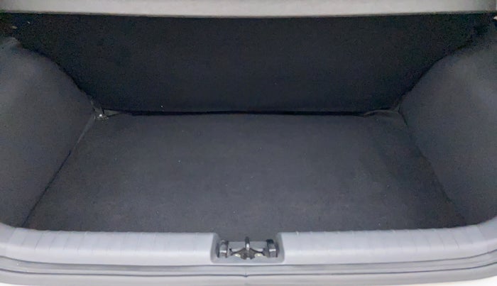 2019 Hyundai GRAND I10 NIOS SPORTZ AMT 1.2 KAPPA VTVT, Petrol, Automatic, 11,727 km, Boot Inside