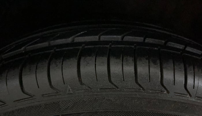 2014 Hyundai i20 SPORTZ 1.2, Petrol, Manual, 45,240 km, Right Rear Tyre Tread