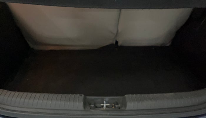 2014 Hyundai i20 SPORTZ 1.2, Petrol, Manual, 45,240 km, Boot Inside