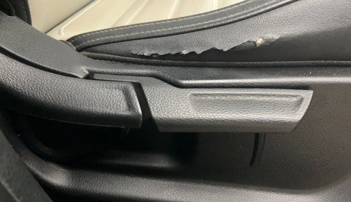 2023 KIA SELTOS  HTX 1.5 PETROL CVT, Petrol, Automatic, 19,901 km, Driver Side Adjustment Panel