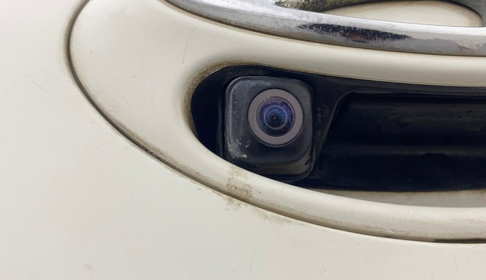 2018 Hyundai Grand i10 SPORTZ 1.2 KAPPA VTVT DUAL TONE, Petrol, Manual, 72,479 km, Parking Camera