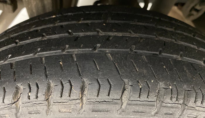 2012 Maruti Alto K10 VXI P, Petrol, Manual, 30,672 km, Right Rear Tyre Tread