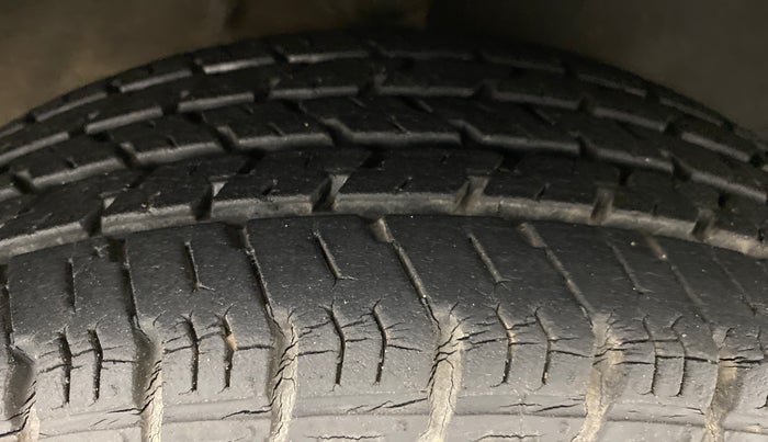 2012 Maruti Alto K10 VXI P, Petrol, Manual, 30,672 km, Right Front Tyre Tread