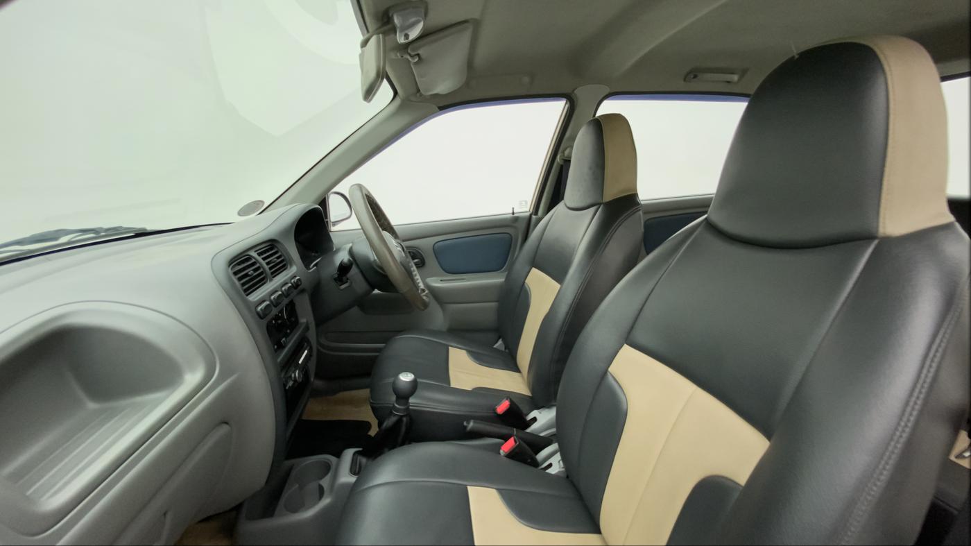 2012 Maruti Alto K10 VXI P, Petrol, Manual, 30,672 km, Right Side Front Door Cabin