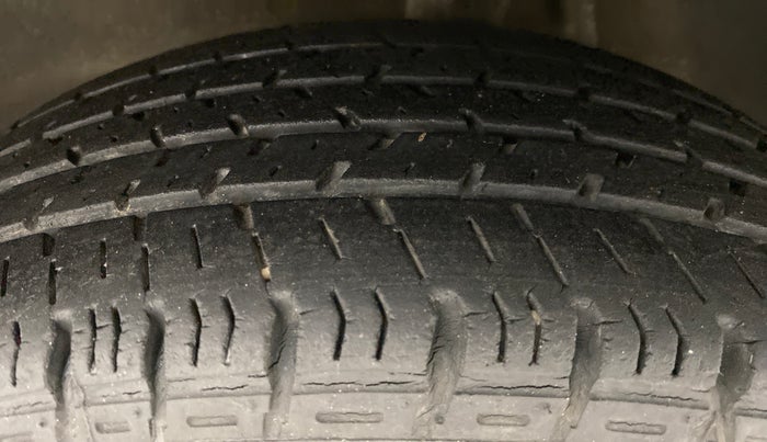 2012 Maruti Alto K10 VXI P, Petrol, Manual, 30,672 km, Left Front Tyre Tread
