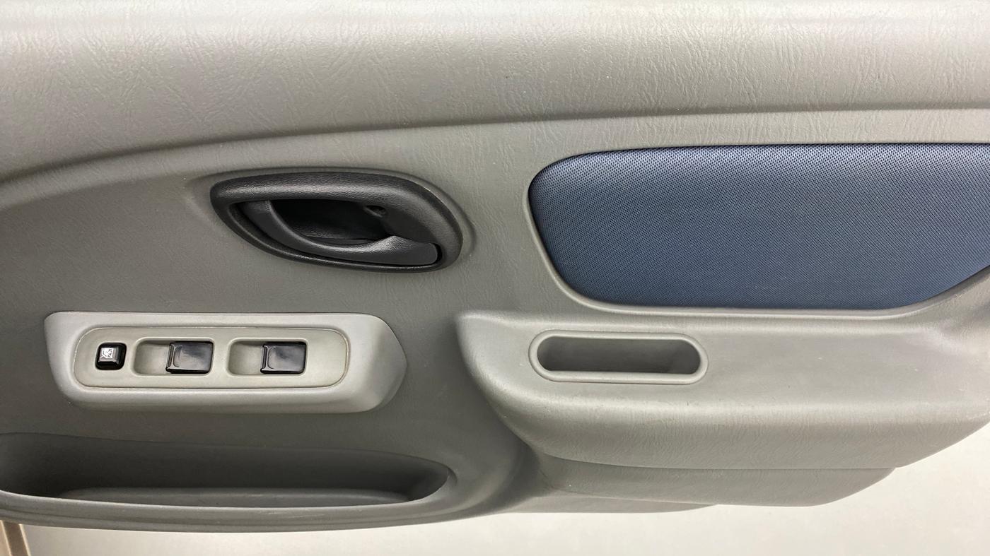2012 Maruti Alto K10 VXI P, Petrol, Manual, 30,672 km, Driver Side Door Panels Control