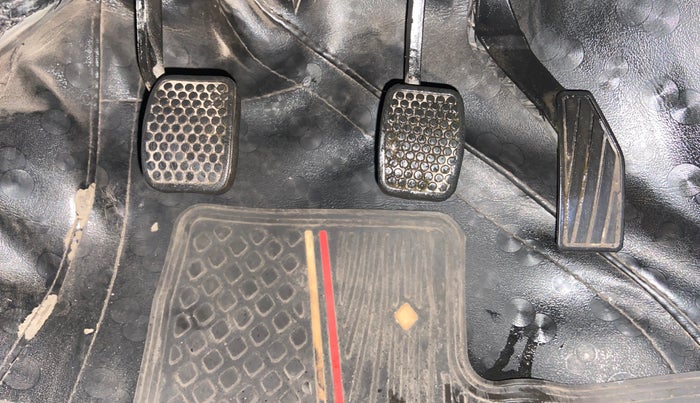 2018 Maruti Alto 800 LXI, Petrol, Manual, 36,240 km, Pedals