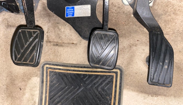 2016 Maruti Swift Dzire VXI (O), Petrol, Manual, 1,09,134 km, Pedals