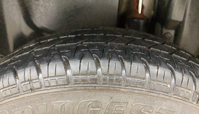 2016 Maruti Swift Dzire VXI (O), Petrol, Manual, 1,09,134 km, Left Rear Tyre Tread