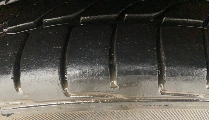 2017 Maruti S Cross DELTA 1.3, Diesel, Manual, 1,32,280 km, Right Front Tyre Tread