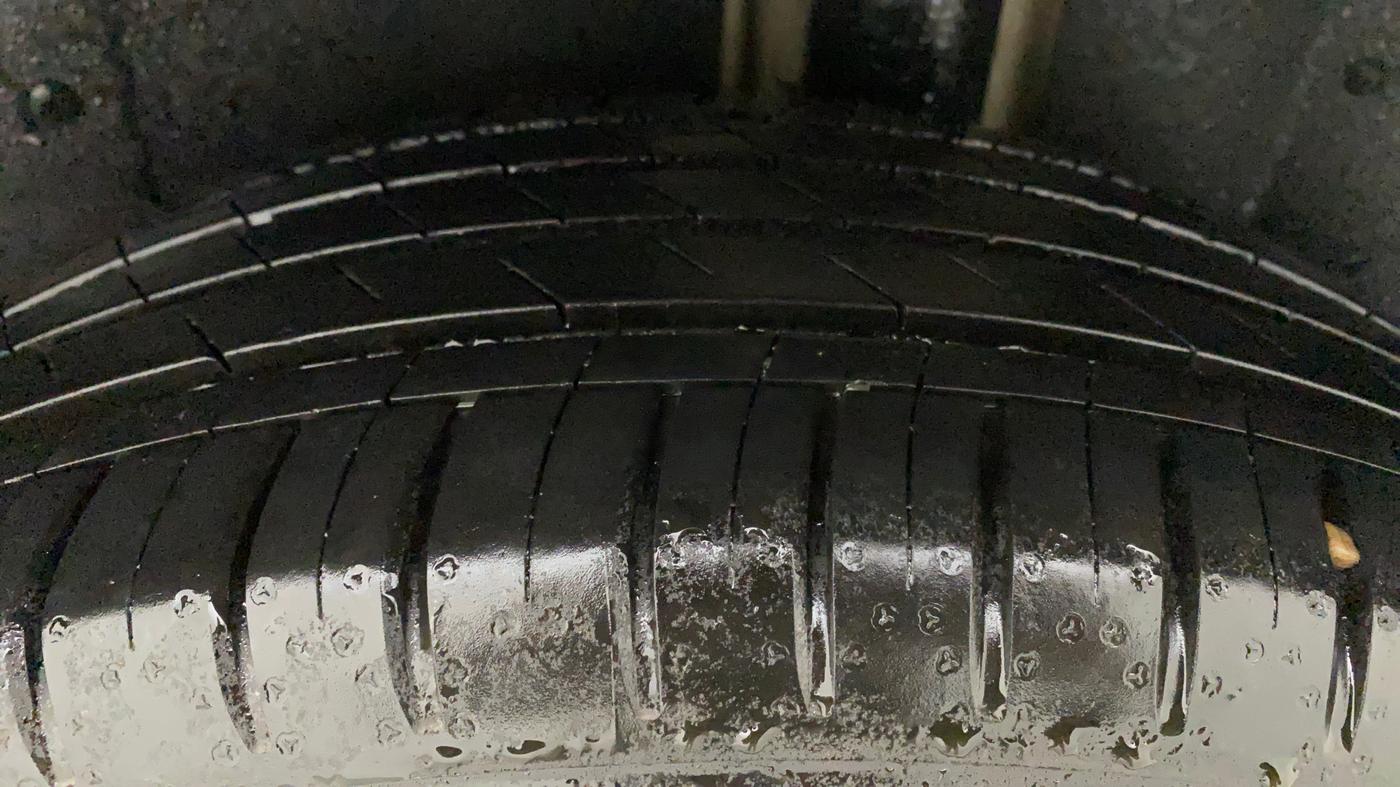 2021 MG HECTOR SHARP HYBRID 1.5 PETROL, Petrol, Manual, 9,500 km, Left Rear Tyre Tread