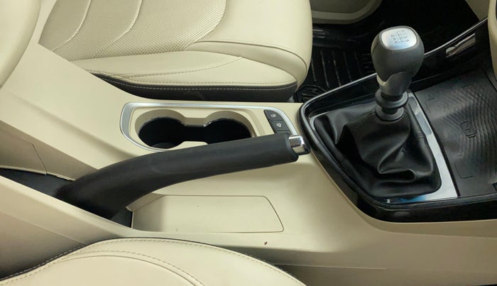 2021 MG HECTOR SHARP HYBRID 1.5 PETROL, Petrol, Manual, 9,500 km, Gear Lever
