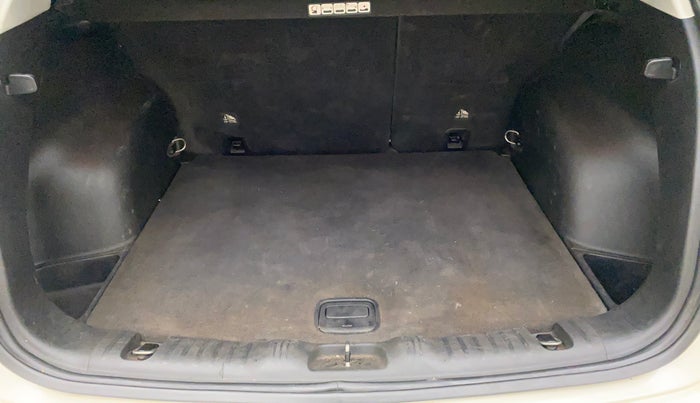 2019 Jeep Compass LIMITED 1.4 PETROL AT, Petrol, Automatic, 65,439 km, Boot Inside