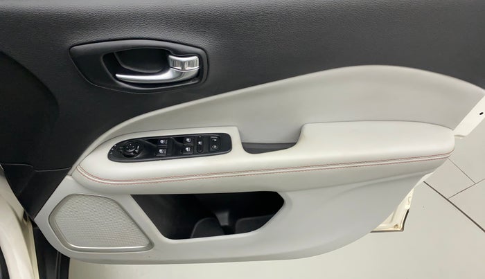 2019 Jeep Compass LIMITED 1.4 PETROL AT, Petrol, Automatic, 65,439 km, Driver Side Door Panels Control