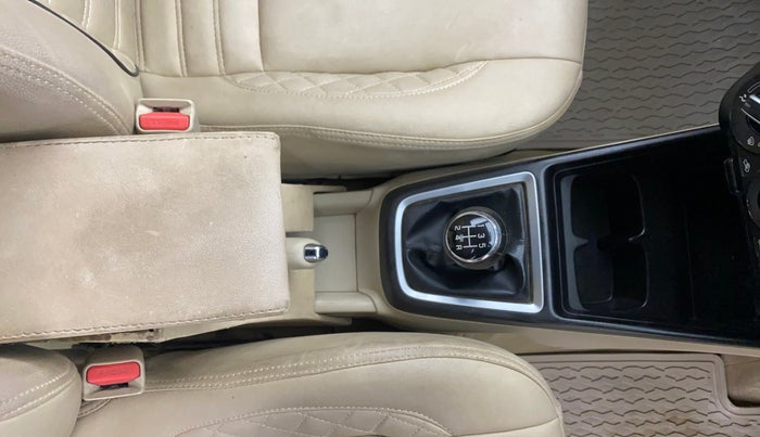 2019 Maruti Dzire VXI, CNG, Manual, 89,228 km, Gear Lever