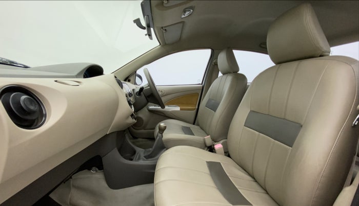 2014 Toyota Etios G, Petrol, Manual, 87,218 km, Right Side Front Door Cabin