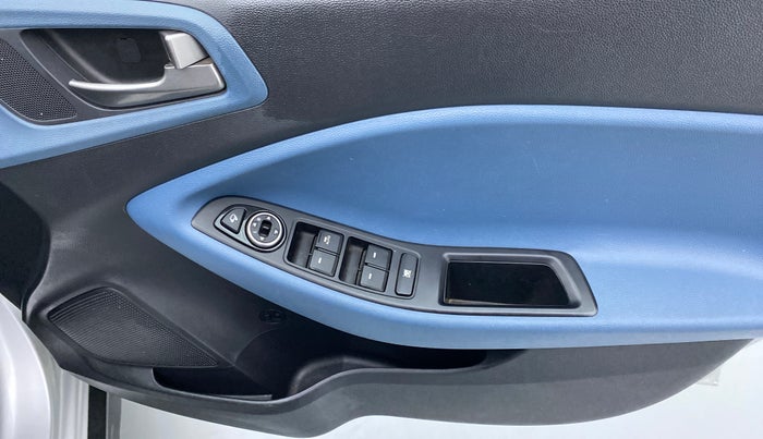 2017 Hyundai i20 Active 1.2 SX, Petrol, Manual, 11,275 km, Driver Side Door Panels Control