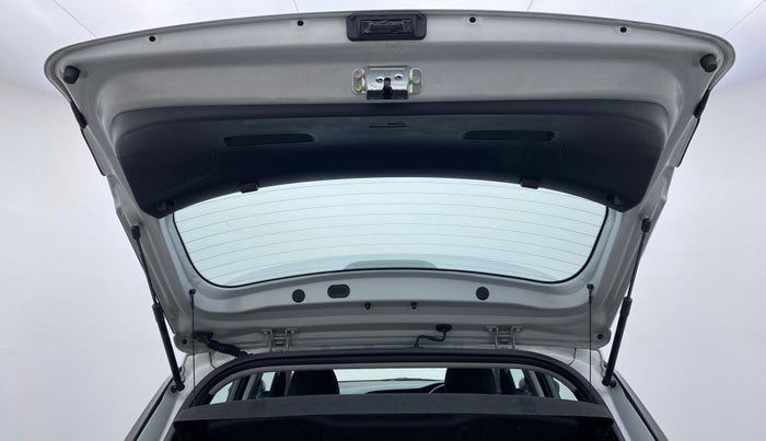 2017 Hyundai i20 Active 1.2 SX, Petrol, Manual, 11,275 km, Boot Door Open